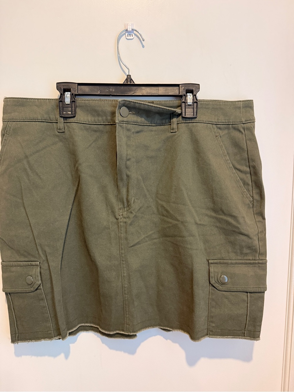 Forever 21 Olive Cargo Mini Skirt